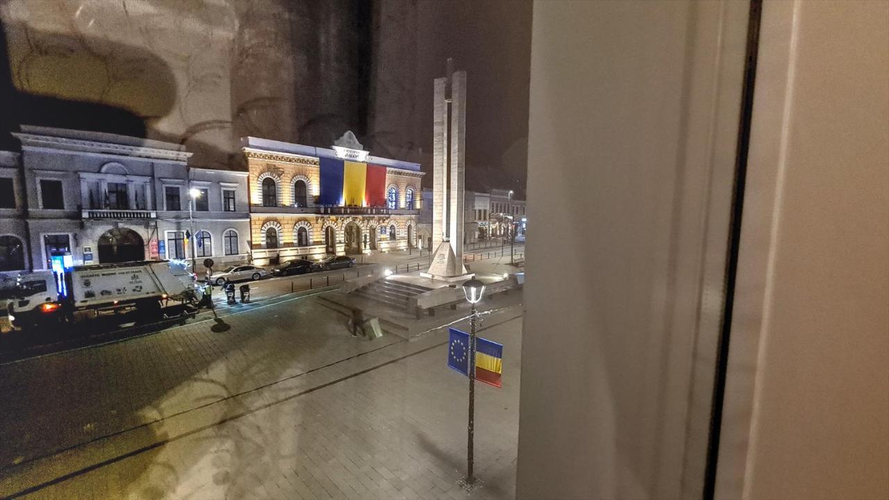 Апартаменты Royal Mansion In Unirii Square Клуж-Напока Экстерьер фото